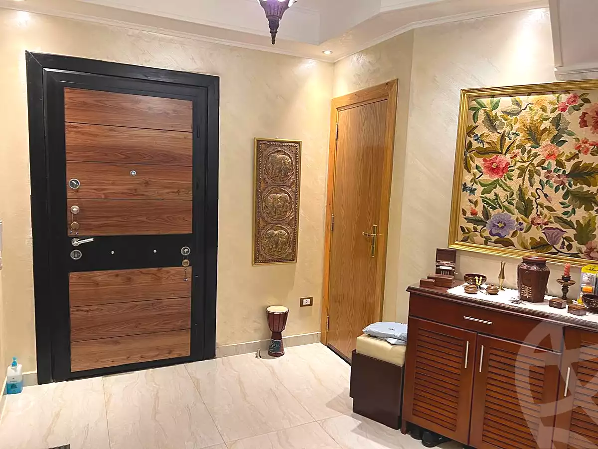 https://aqarmap.com.eg/en/listing/7350289-for-sale-cairo-new-cairo-compounds-the-square