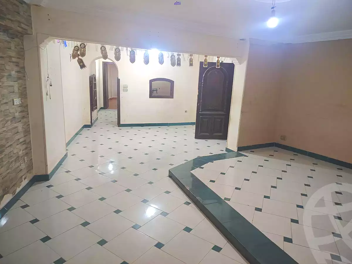 https://aqarmap.com.eg/ar/listing/7350606-for-sale-cairo-ain-shams-ain-shams-el-sharkia-el-zahraa-st