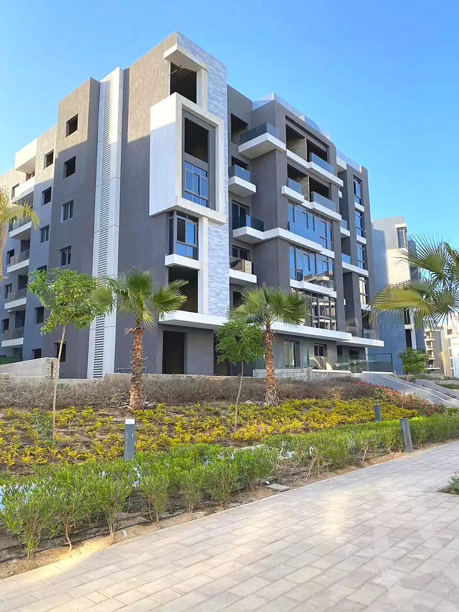 https://aqarmap.com.eg/en/listing/7350701-for-sale-cairo-6th-of-october-hadaeq-october-compounds-sun-capital