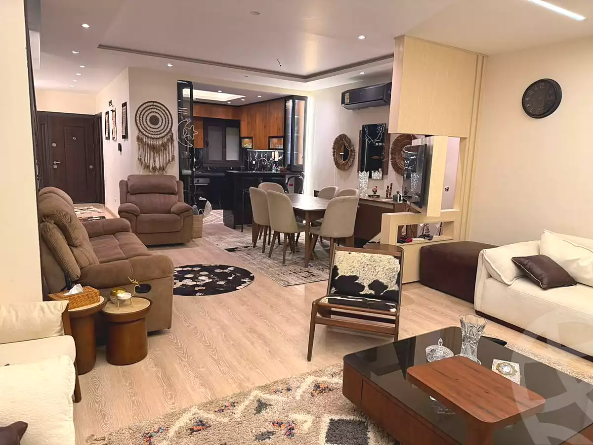 https://aqarmap.com.eg/en/listing/7350972-for-sale-cairo-new-cairo-compounds-hyde-park-hydeout-hyde-park