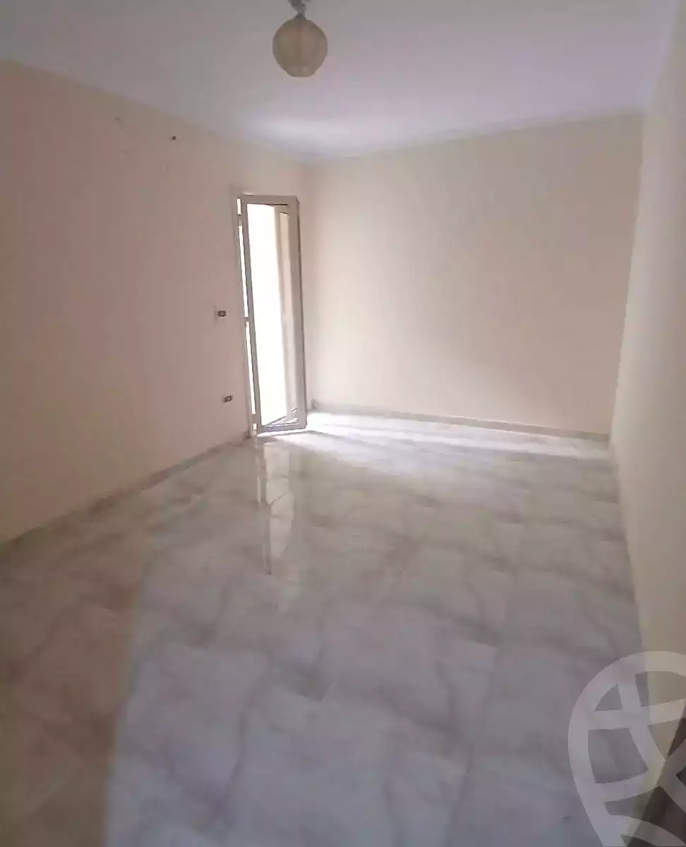 https://aqarmap.com.eg/en/listing/7351522-for-sale-alexandria-ganaklis