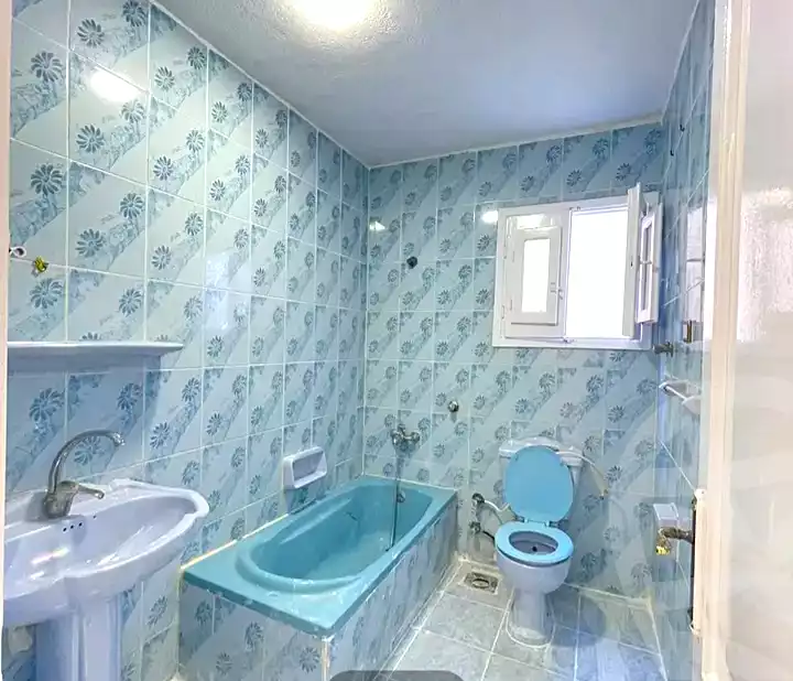 https://aqarmap.com.eg/ar/listing/7352016-for-sale-alexandria-al-agamy-shataa-el-nakheel
