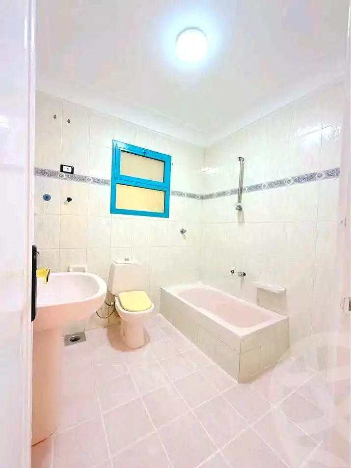 https://aqarmap.com.eg/en/listing/7352200-for-sale-alexandria-al-agamy