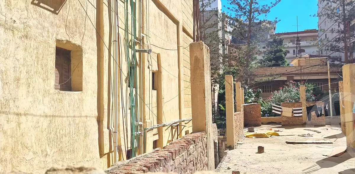 https://aqarmap.com.eg/en/listing/7352627-for-sale-alexandria-al-agamy-lbytsh-al-samalehy-1-st