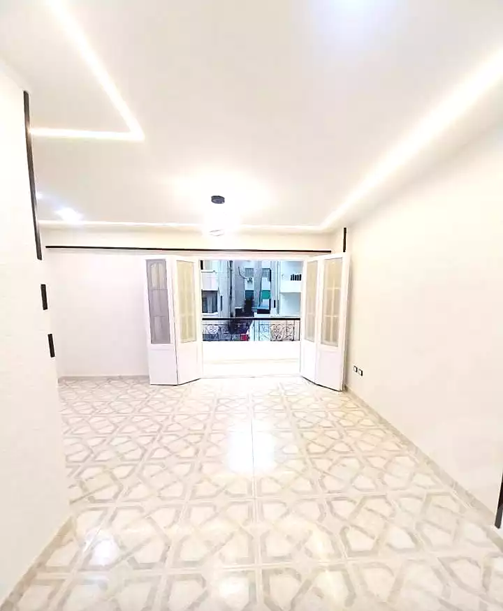 https://aqarmap.com.eg/ar/listing/7353047-for-sale-alexandria-al-agamy-shataa-el-nakheel