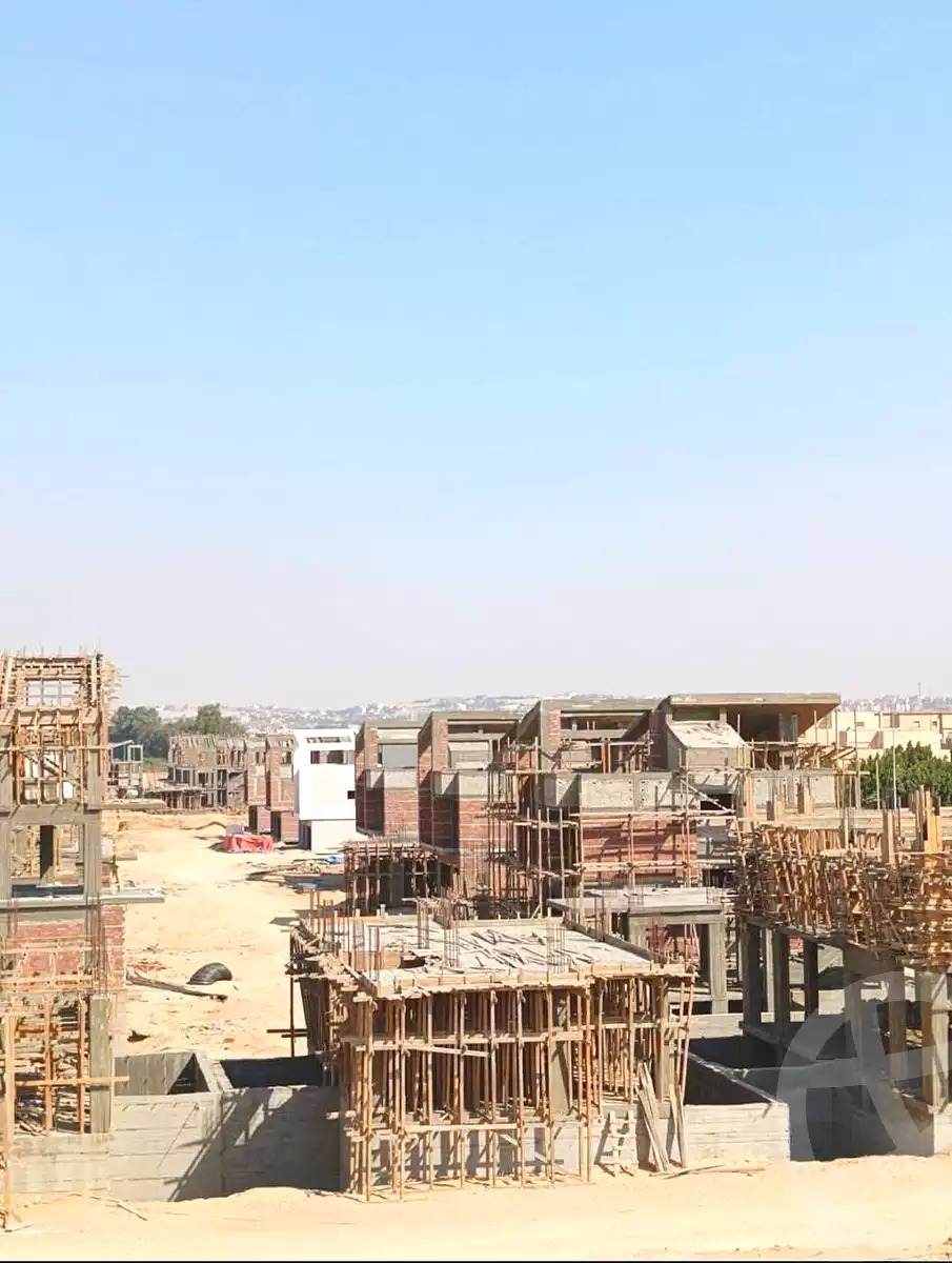 https://aqarmap.com.eg/ar/listing/7353188-for-sale-cairo-al-oubour-compounds-wrw-f-myn