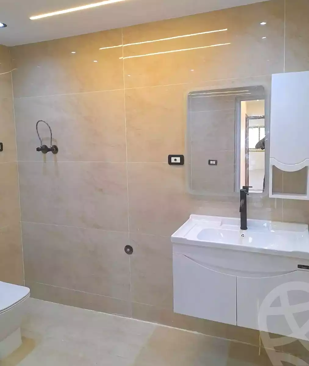 https://aqarmap.com.eg/ar/listing/7353498-for-sale-alexandria-al-agamy-lbytsh