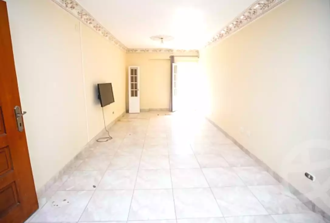 https://aqarmap.com.eg/ar/listing/7353543-for-sale-alexandria-camp-cesar-port-said-street