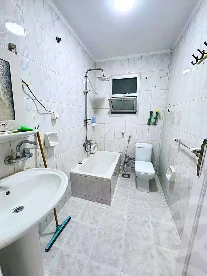 https://aqarmap.com.eg/en/listing/7353776-for-sale-alexandria-al-agamy-shataa-el-nakheel