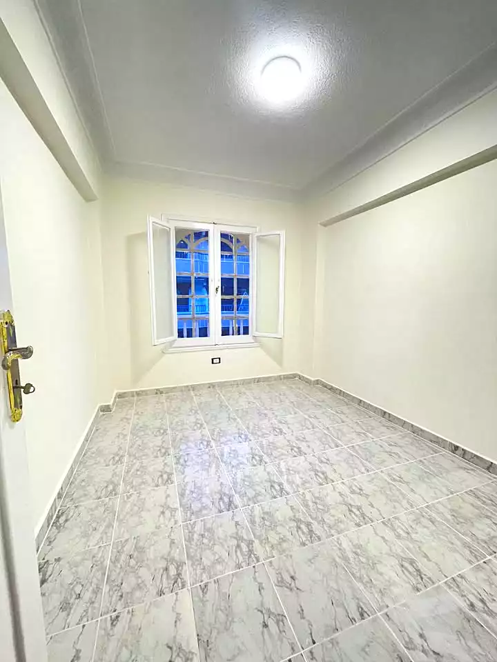 https://aqarmap.com.eg/en/listing/7354045-for-sale-alexandria-al-agamy-shataa-el-nakheel