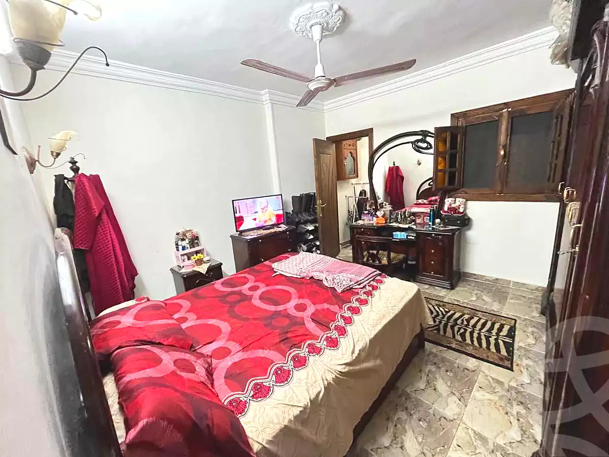 https://aqarmap.com.eg/ar/listing/7354104-for-sale-alexandria-sydy-bshr-sydy-bshr-bhry-gamal-abd-el-nasir-st
