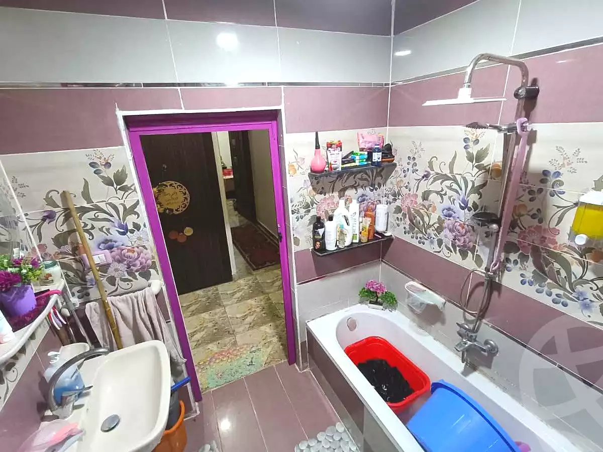 https://aqarmap.com.eg/ar/listing/7354104-for-sale-alexandria-sydy-bshr-sydy-bshr-bhry-gamal-abd-el-nasir-st