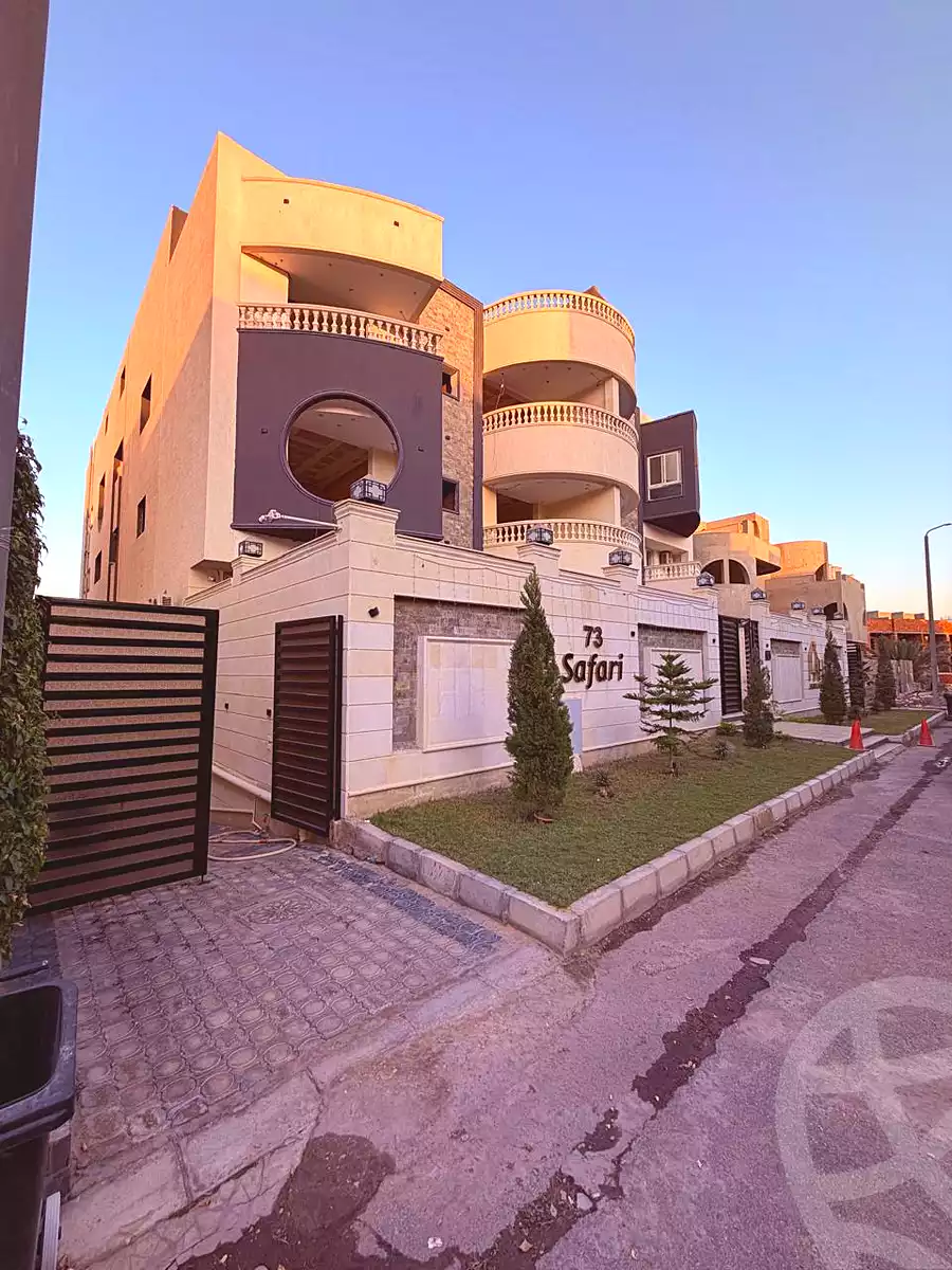 https://aqarmap.com.eg/en/listing/7340904-for-sale-cairo-al-oubour-compounds-golf-city