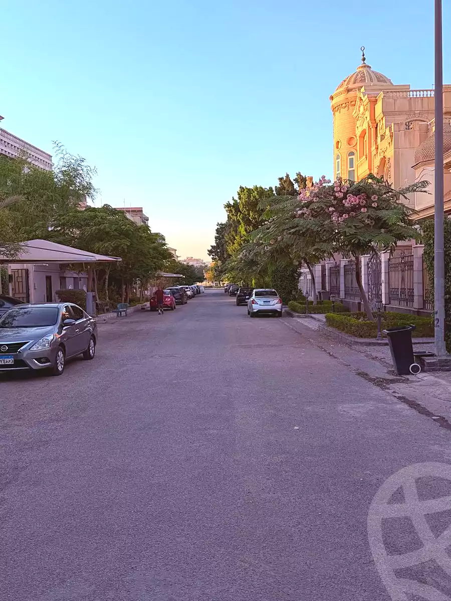 https://aqarmap.com.eg/en/listing/7340904-for-sale-cairo-al-oubour-compounds-golf-city