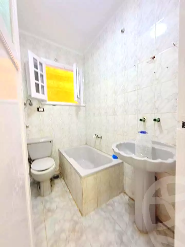 https://aqarmap.com.eg/ar/listing/7354836-for-sale-alexandria-al-agamy-shataa-el-nakheel