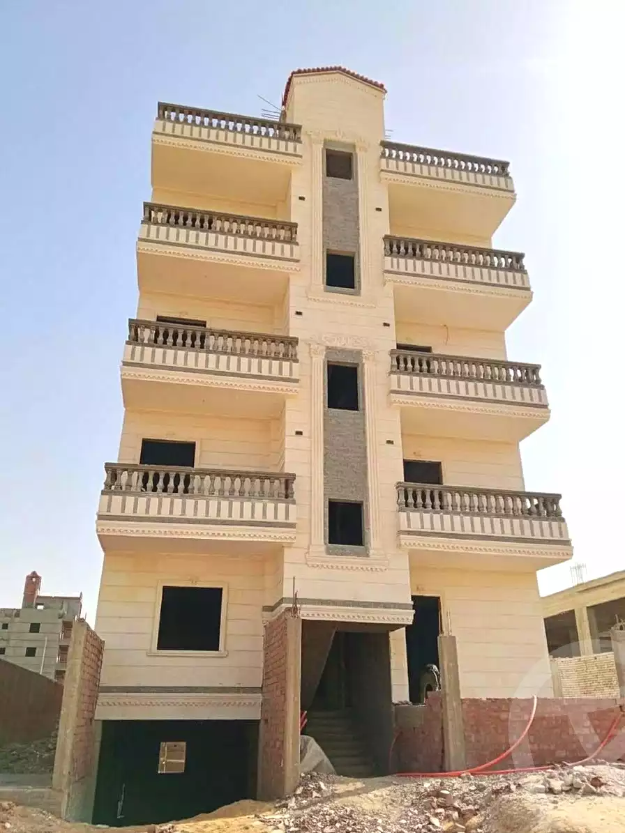 https://aqarmap.com.eg/en/listing/7355069-for-sale-cairo-6th-of-october-hadaeq-october-golden-square