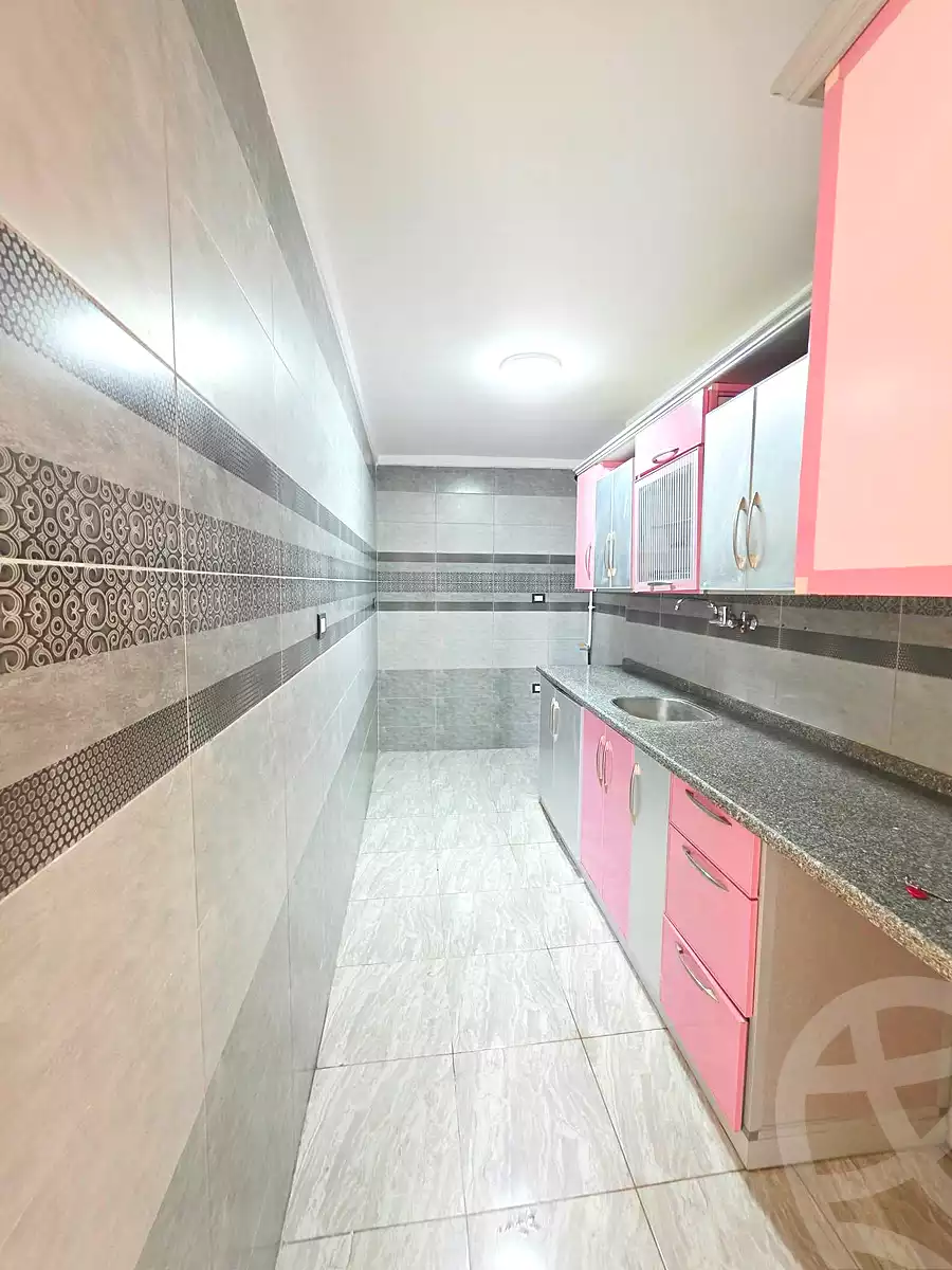 https://aqarmap.com.eg/ar/listing/7355783-for-sale-alexandria-el-asafra-l-sfr-bhry
