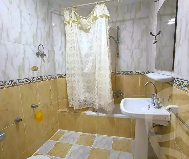 https://aqarmap.com.eg/en/listing/7356152-for-sale-alexandria-al-agamy-shataa-el-nakheel