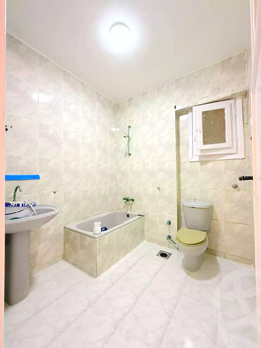 https://aqarmap.com.eg/ar/listing/7356502-for-sale-alexandria-al-agamy-shataa-el-nakheel