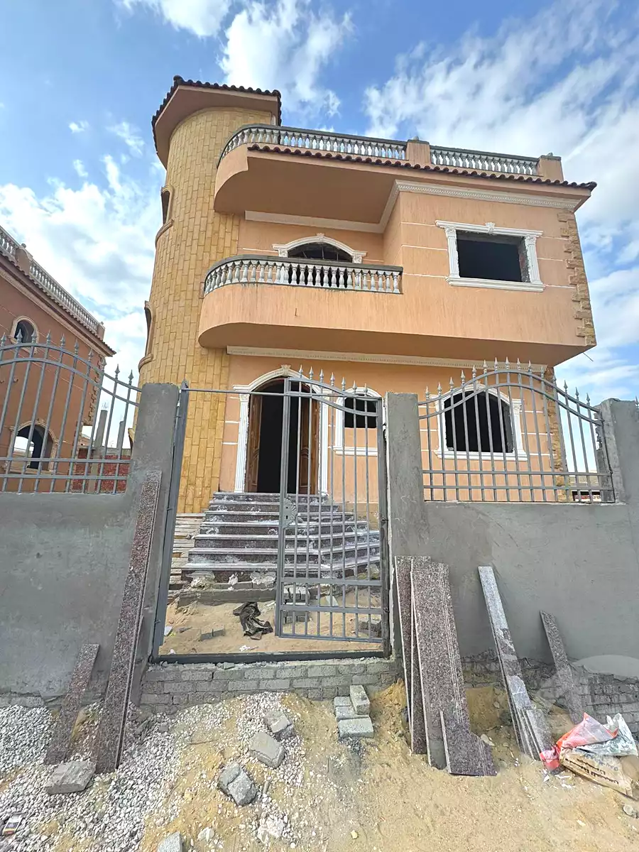https://aqarmap.com.eg/en/listing/7355325-for-sale-cairo-6th-of-october-compounds-media-village