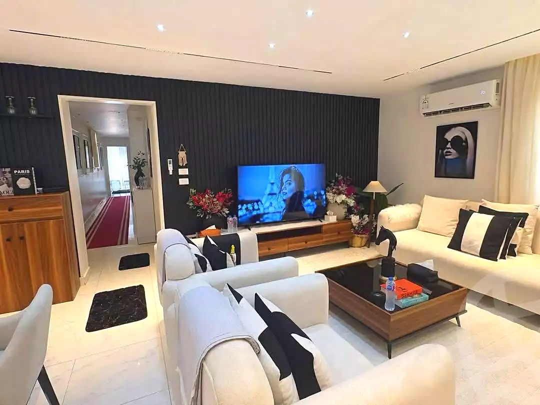 https://aqarmap.com.eg/ar/listing/7357126-for-rent-cairo-el-sheikh-zayed-city-compounds-el-khamayel