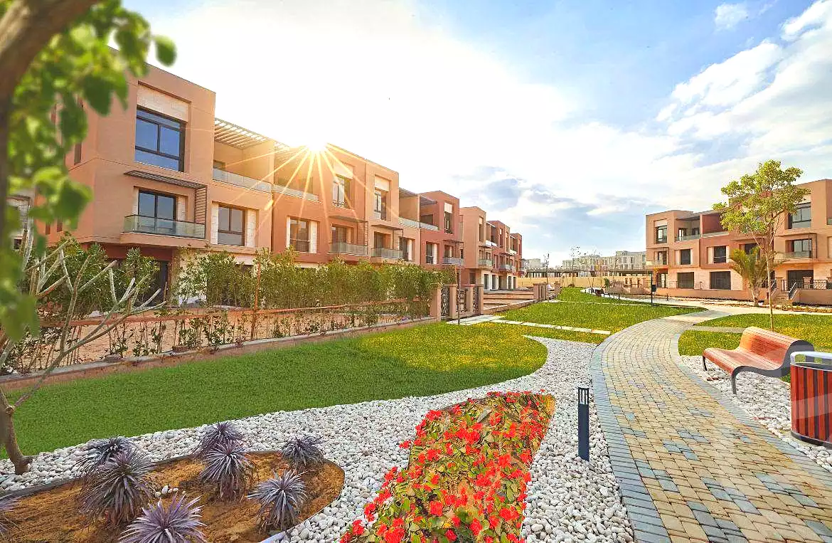 https://aqarmap.com.eg/ar/listing/7357987-for-sale-cairo-new-cairo-compounds-district-5-the-plateau-district-5