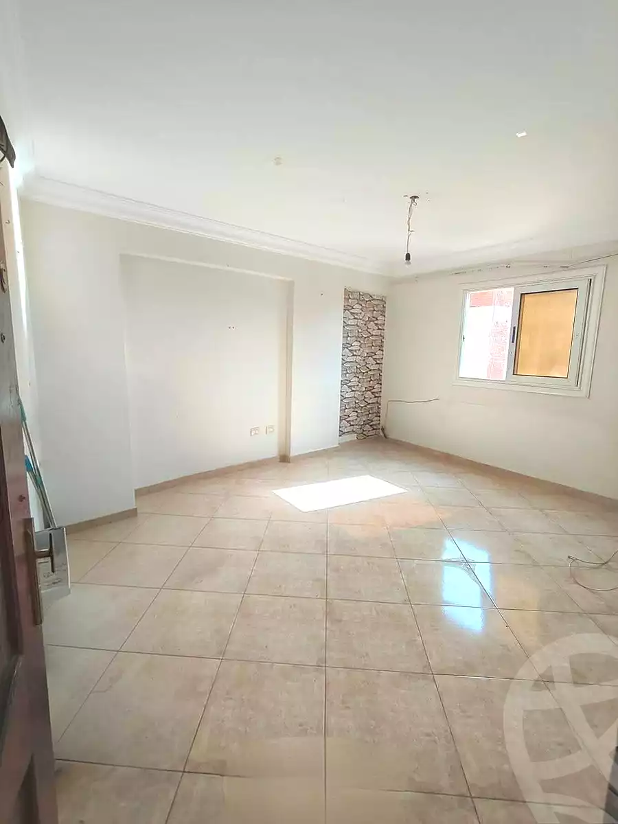 https://aqarmap.com.eg/ar/listing/7358023-for-sale-alexandria-sydy-bshr-sydy-bshr-bhry-gamal-abd-el-nasir-st