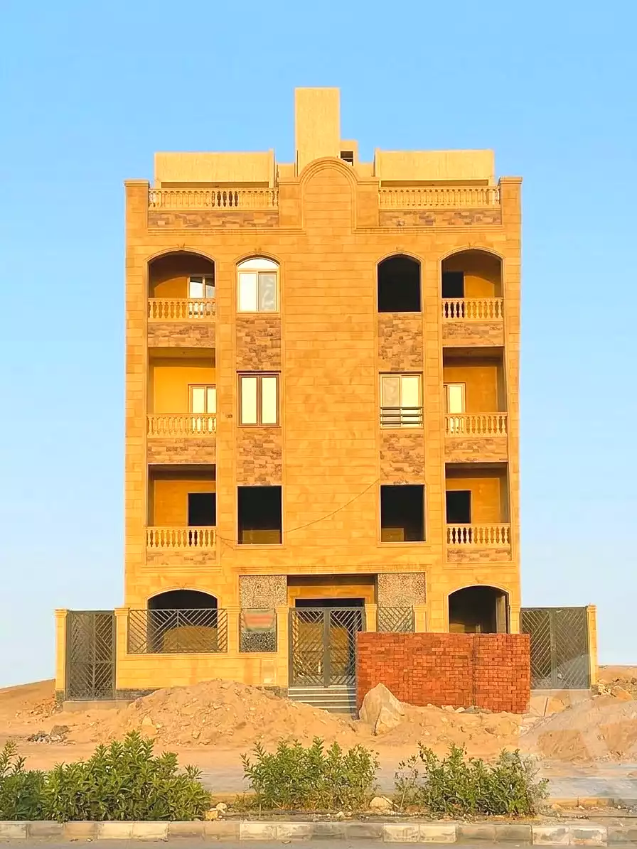 https://aqarmap.com.eg/en/listing/7358363-for-sale-cairo-6th-of-october-hadaeq-october-golden-square