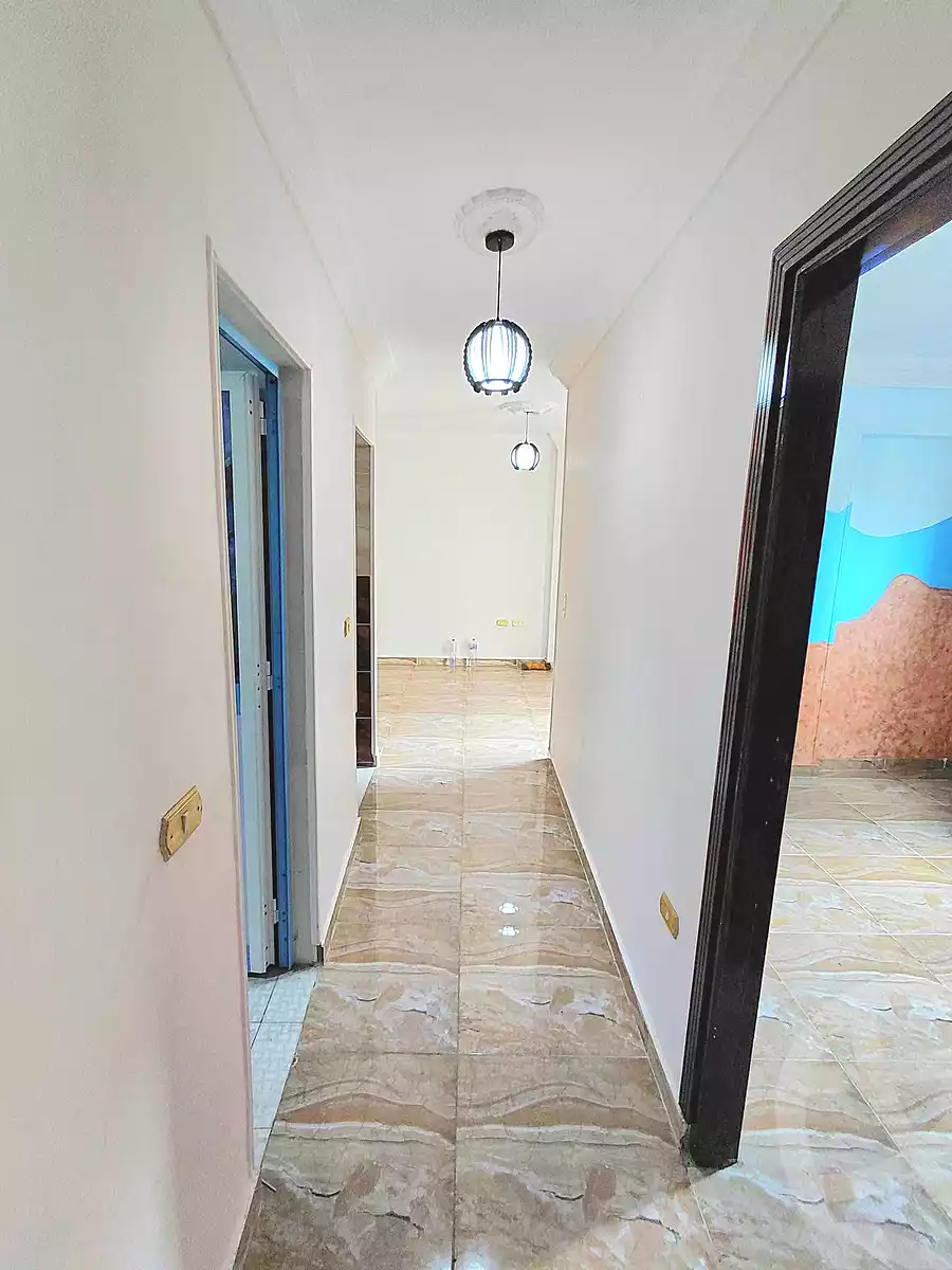 https://aqarmap.com.eg/ar/listing/7358610-for-sale-alexandria-sydy-bshr-sydy-bshr-bhry-mohammed-youssef-ghaly-st