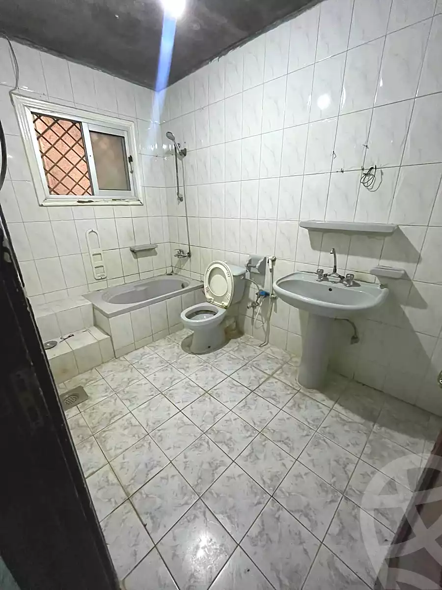https://aqarmap.com.eg/ar/listing/7358907-for-sale-alexandria-al-agamy-lbytsh-bianchiii-el-bashwat-st