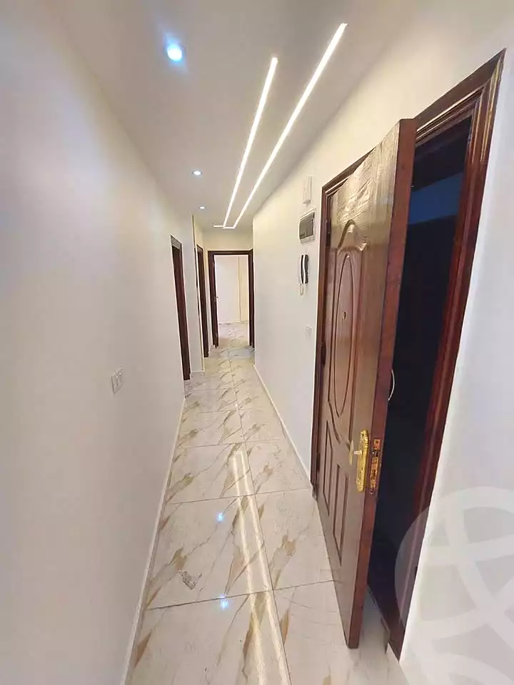 https://aqarmap.com.eg/ar/listing/7359005-for-sale-alexandria-sydy-bshr-sydy-bshr-bhry-mohammed-youssef-ghaly-st