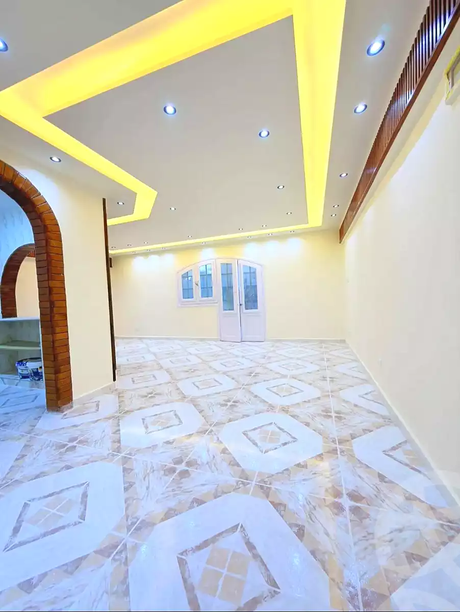 https://aqarmap.com.eg/ar/listing/7359189-for-sale-alexandria-al-agamy-shataa-el-nakheel