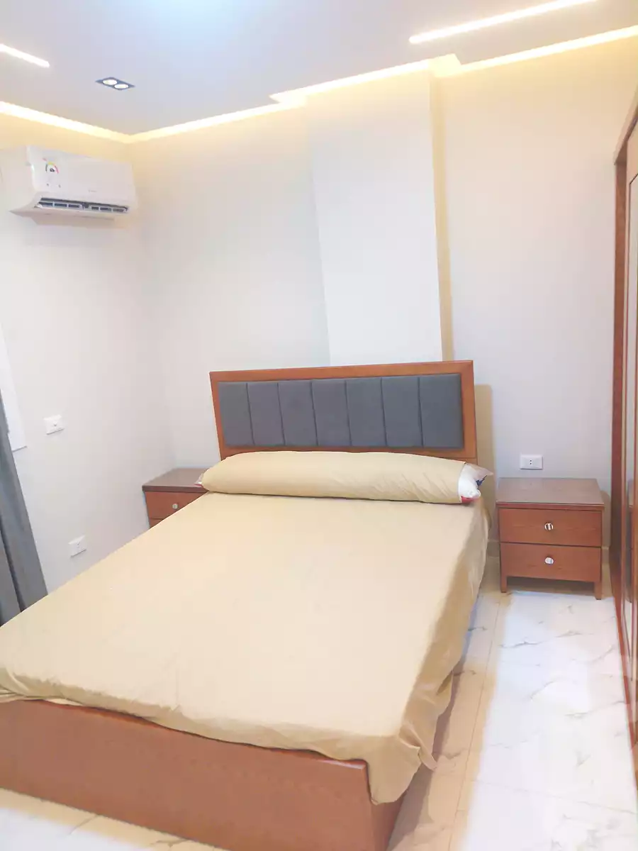 https://aqarmap.com.eg/en/listing/7359668-for-rent-cairo-6th-of-october-el-ahyaa-neighborhood-2nd-divided-from-al-kafrawei-st