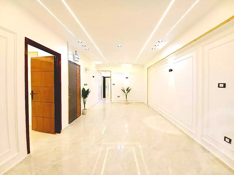 https://aqarmap.com.eg/en/listing/7359714-for-sale-alexandria-miami-shr-jml-bd-lnsr