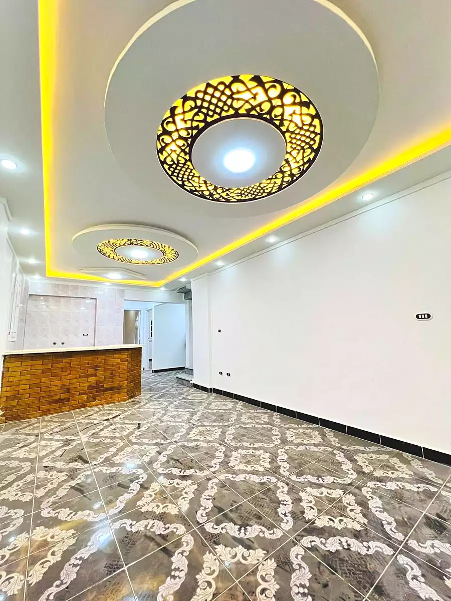 https://aqarmap.com.eg/ar/listing/7359859-for-sale-alexandria-al-agamy-shataa-el-nakheel