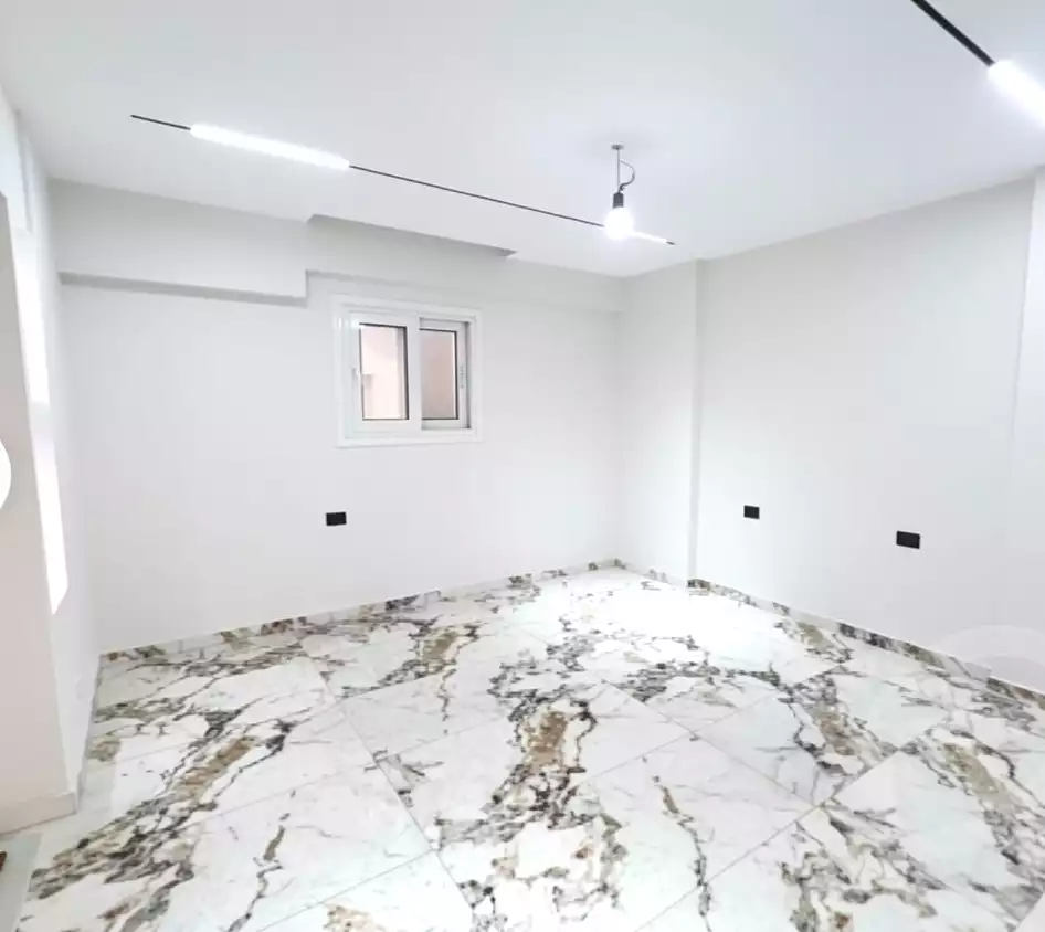 https://aqarmap.com.eg/ar/listing/7359910-for-sale-alexandria-camp-cesar-el-gaish-rd