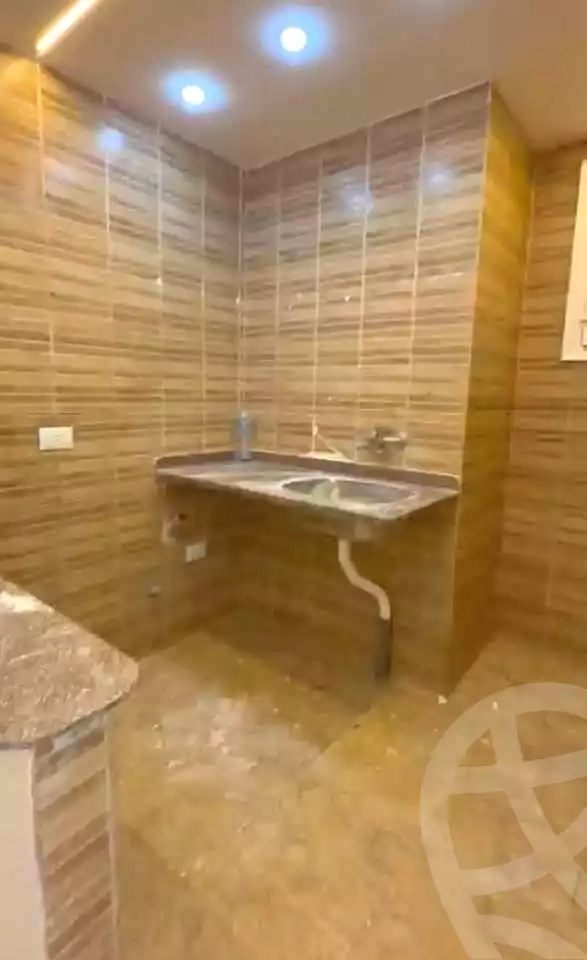 https://aqarmap.com.eg/ar/listing/7359969-for-sale-alexandria-el-asafra-shr-mlk-hfny