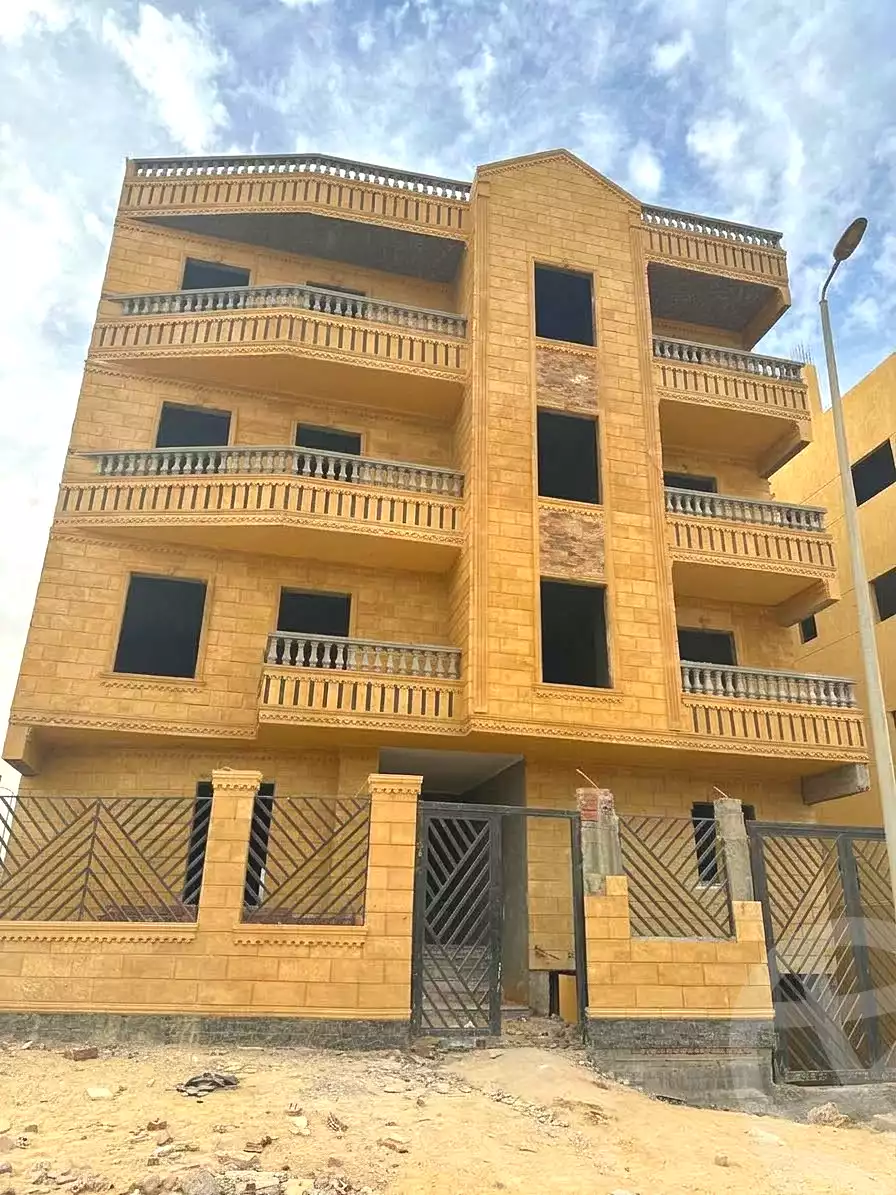 https://aqarmap.com.eg/ar/listing/7360222-for-sale-cairo-6th-of-october-hadaeq-october-golden-square