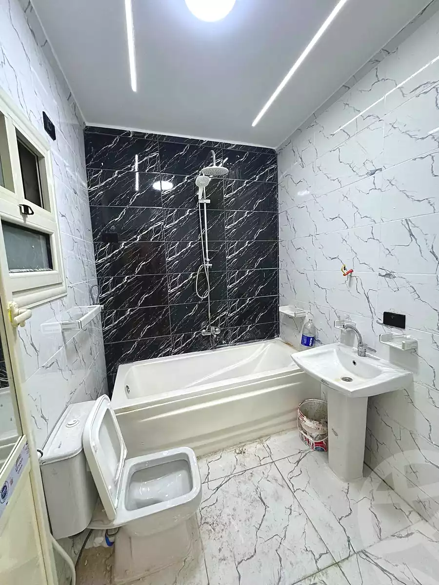https://aqarmap.com.eg/ar/listing/7360292-for-sale-cairo-ain-shams-ain-shams-el-sharkia-el-eshrein-stt