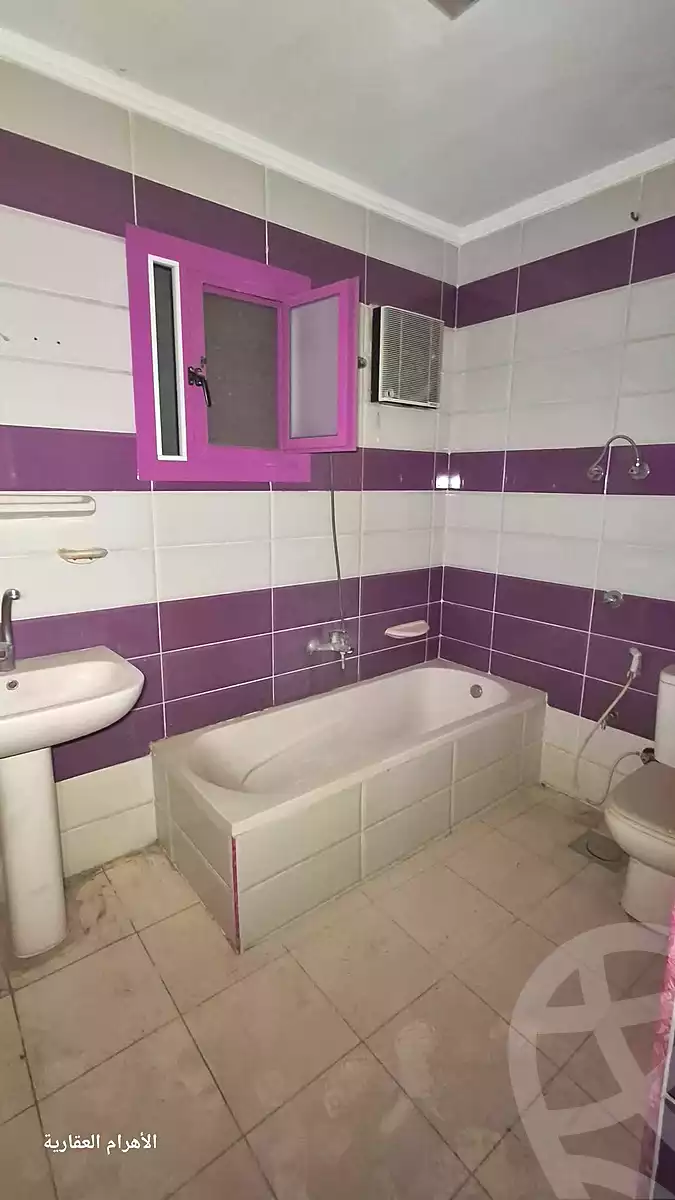 https://aqarmap.com.eg/ar/listing/7360300-for-sale-alexandria-lsywf-el-fanan-mohamed-othman-st
