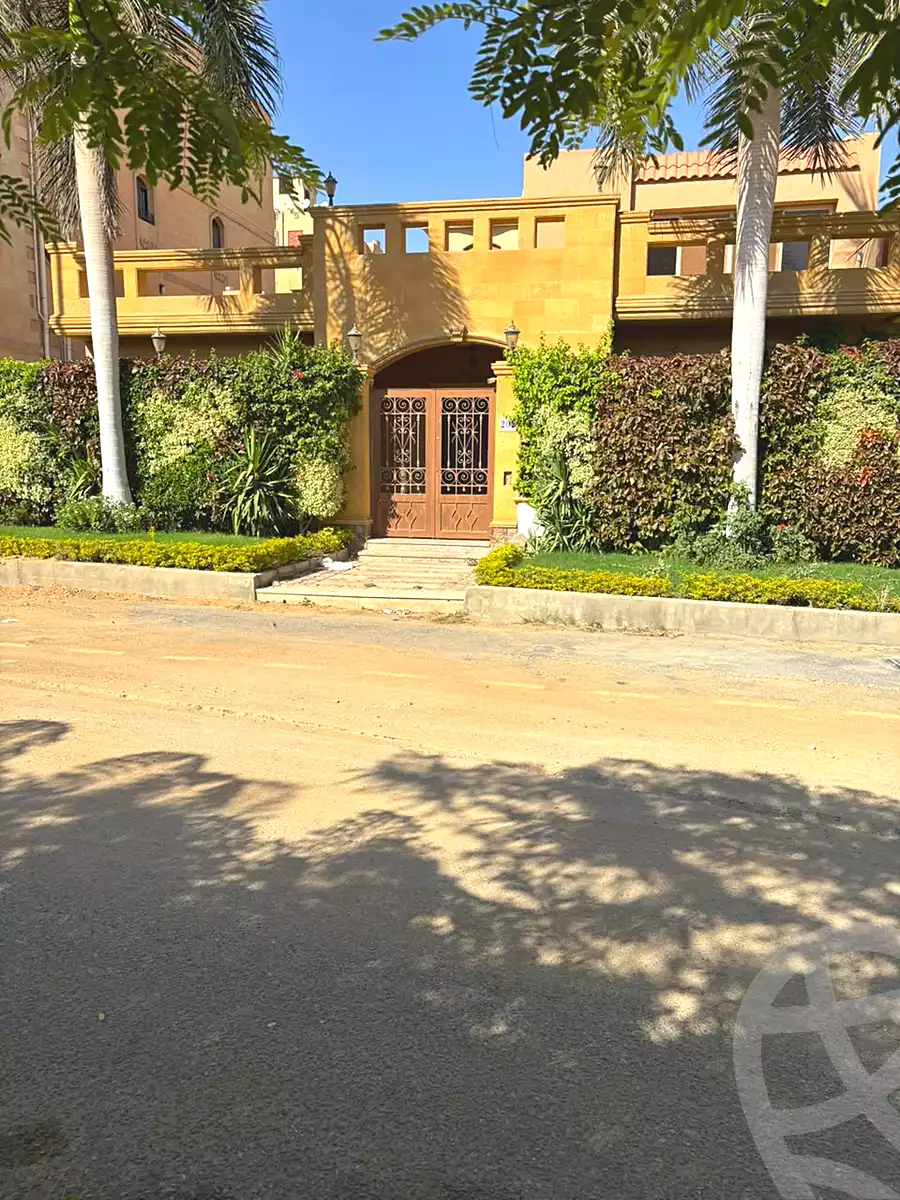 https://aqarmap.com.eg/en/listing/7360511-for-sale-cairo-new-cairo-el-narges-el-narges-2-pilot-halawany-st