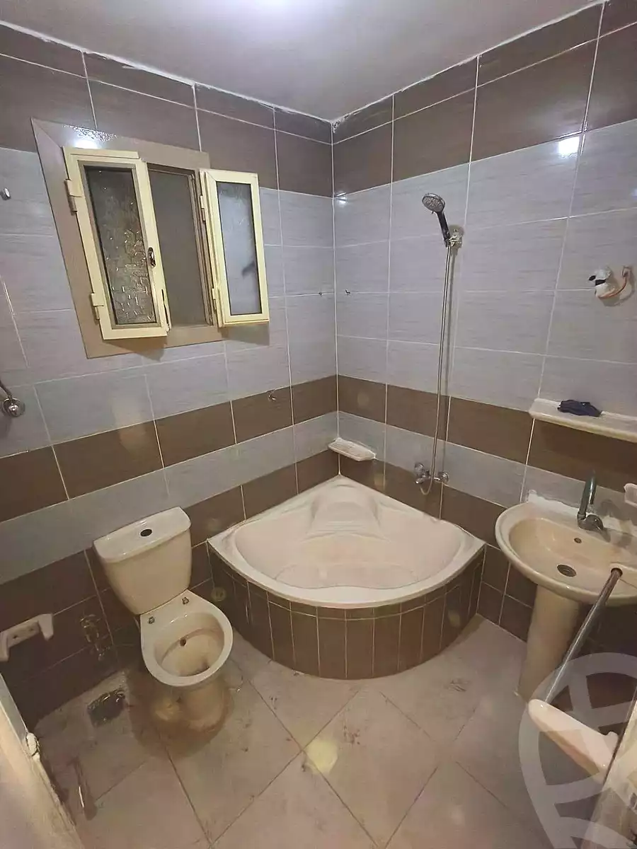 https://aqarmap.com.eg/en/listing/7361133-for-rent-alexandria-lsywf-el-falki