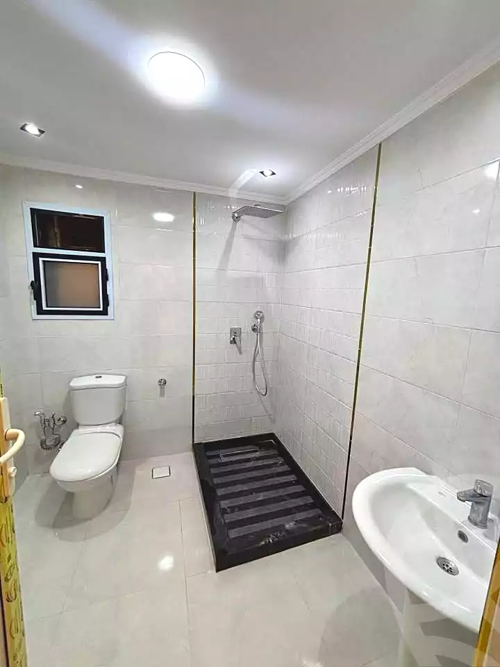 https://aqarmap.com.eg/ar/listing/7361183-for-sale-alexandria-sydy-bshr-sydy-bshr-bhry-shr-mhmwd-l-yswy