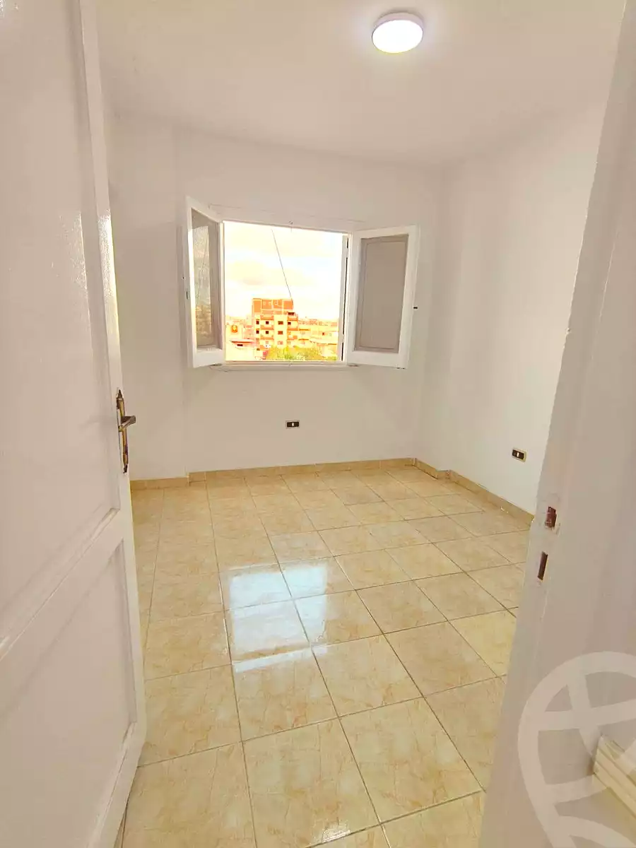 https://aqarmap.com.eg/ar/listing/7361377-for-sale-alexandria-al-agamy-shataa-el-nakheel