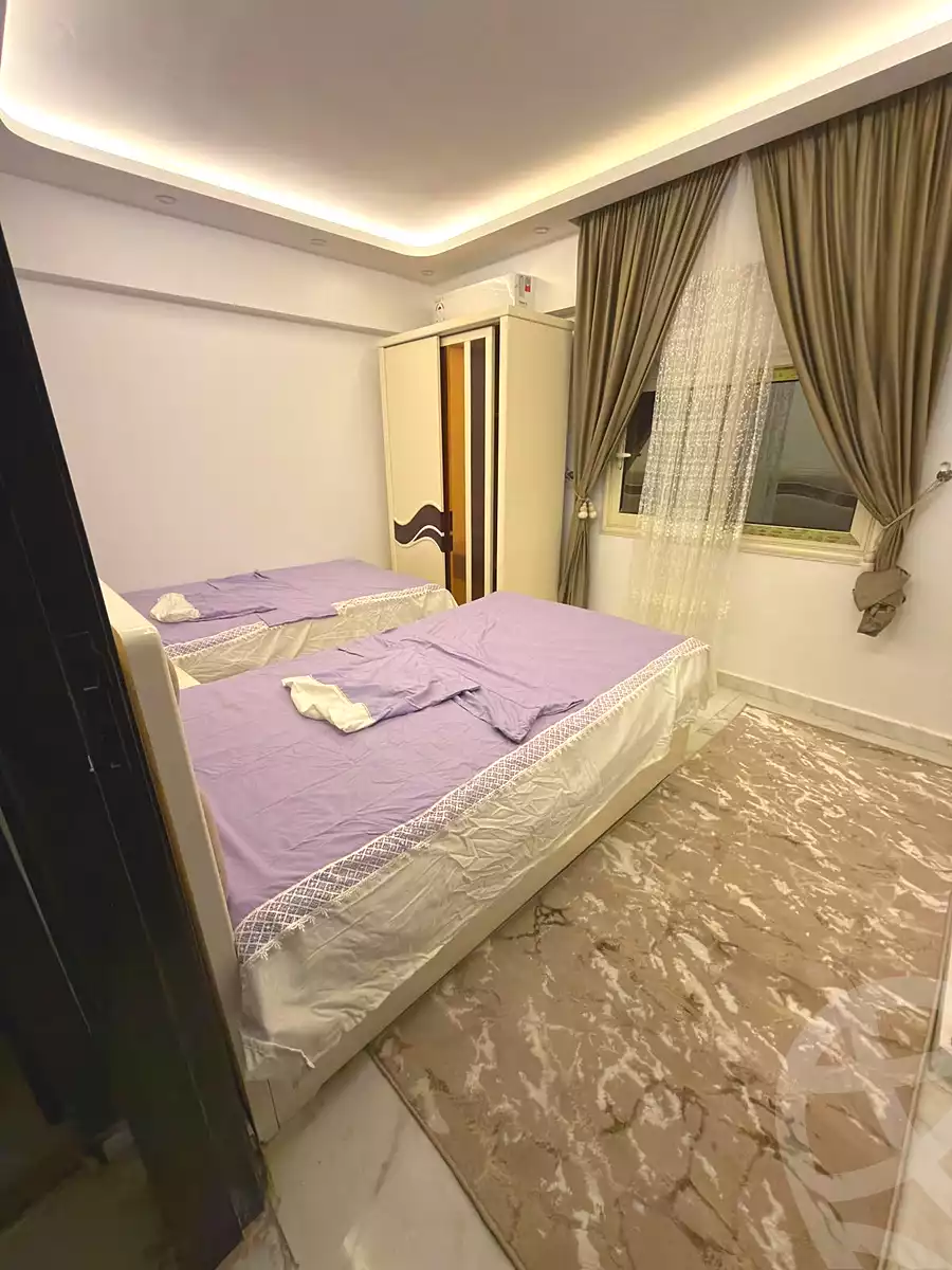 https://aqarmap.com.eg/ar/listing/7362160-for-rent-cairo-6th-of-october-el-ahyaa-neighborhood-1st-rich-bake-st
