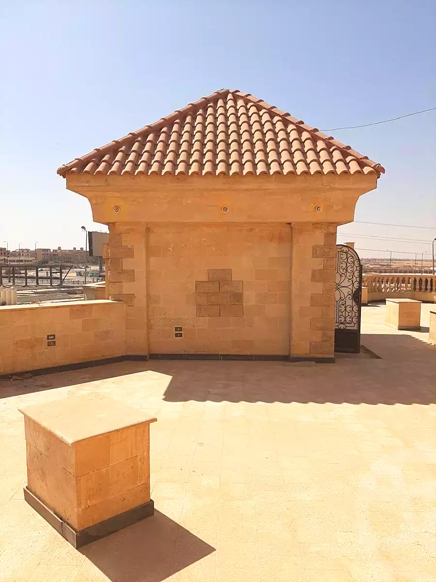 https://aqarmap.com.eg/ar/listing/7362186-for-sale-cairo-el-sheikh-zayed-city-el-hay-eltaseaa-area-5