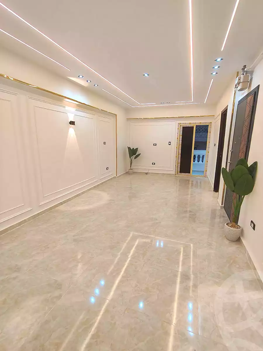 https://aqarmap.com.eg/ar/listing/7364559-for-sale-alexandria-miami-shr-jml-bd-lnsr