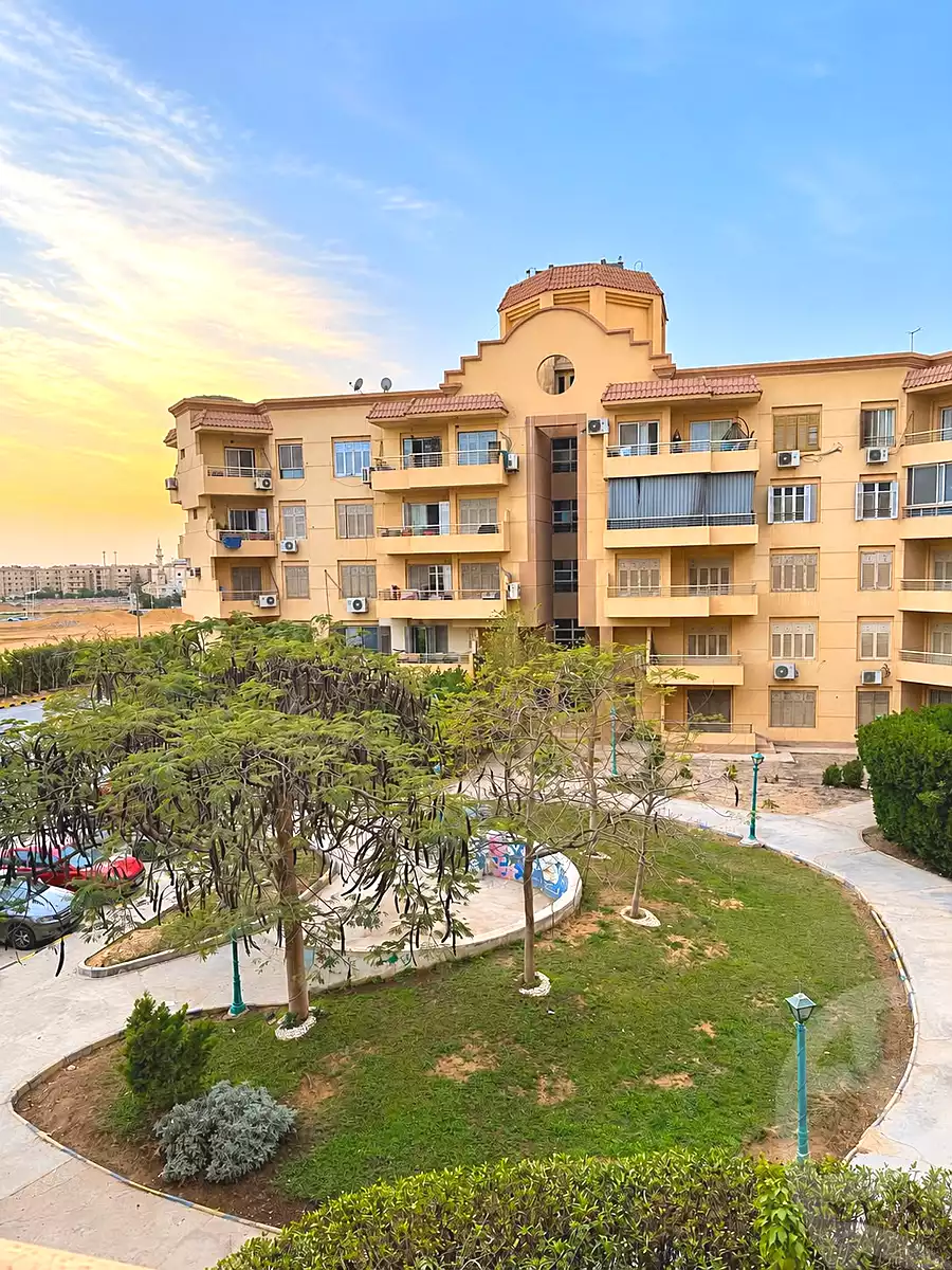 https://aqarmap.com.eg/ar/listing/7365211-for-sale-cairo-6th-of-october-el-ahyaa-neighborhood-4th-neighbourhood-1