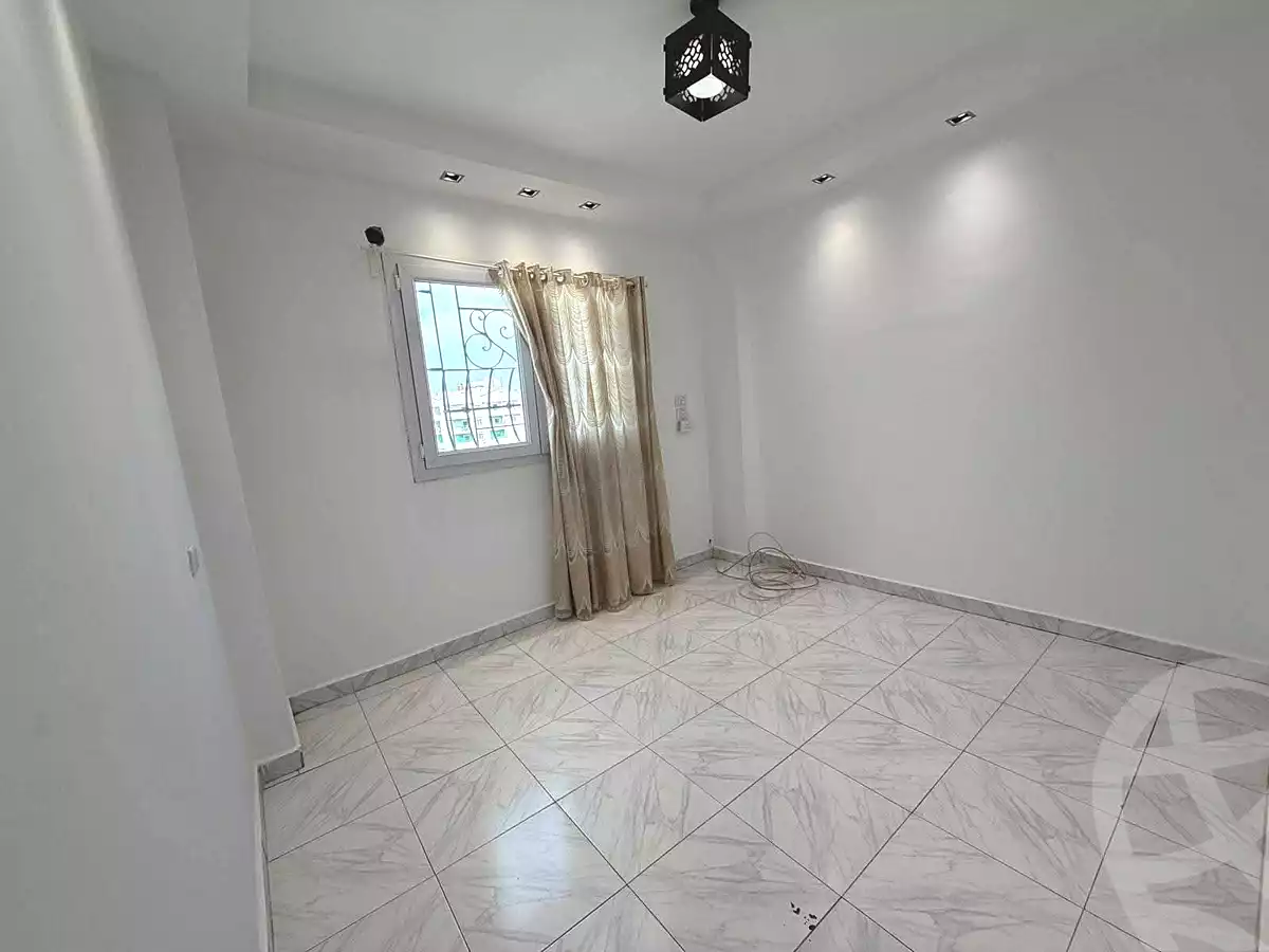 https://aqarmap.com.eg/ar/listing/7365583-for-sale-cairo-helwan-mohamed-sayed-ahmed-st