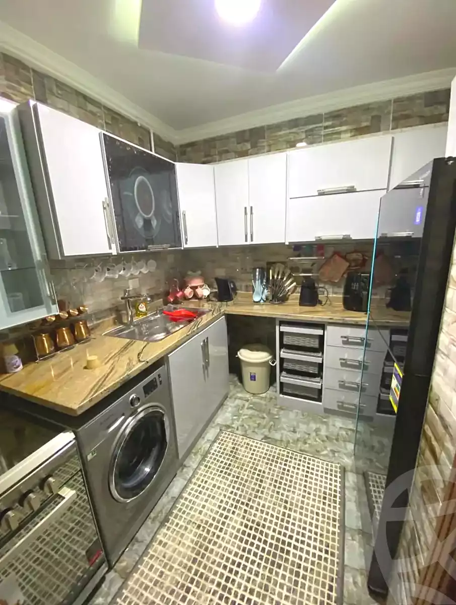 https://aqarmap.com.eg/en/listing/7366271-for-sale-alexandria-moharram-bey-tryq-qn-lswys